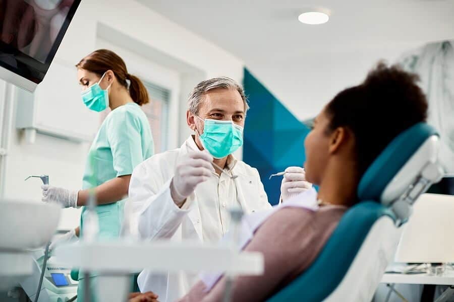 7 Ways to Prevent Anxiety at the Dentist